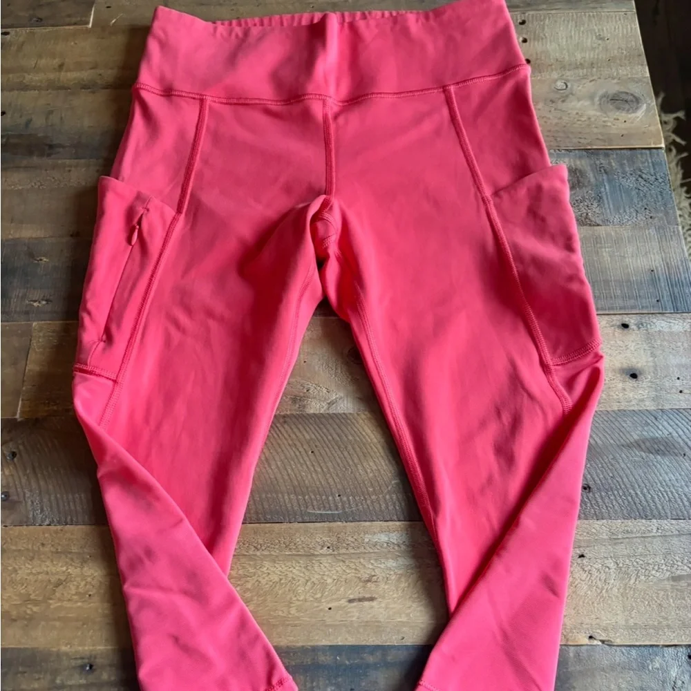 Athleta Punch Pink Crop leggings with Pockets - Picture 6 of 6